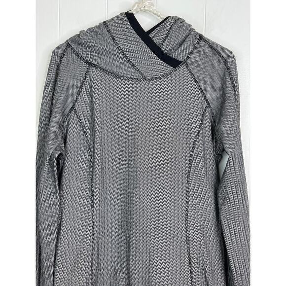 Lululemon Think Fast Hoodie Size 10 - Picture 2 of 10